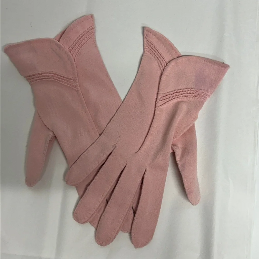 Elegant Pink Women's Gloves women’s size small  pink fabric gloves, vintage